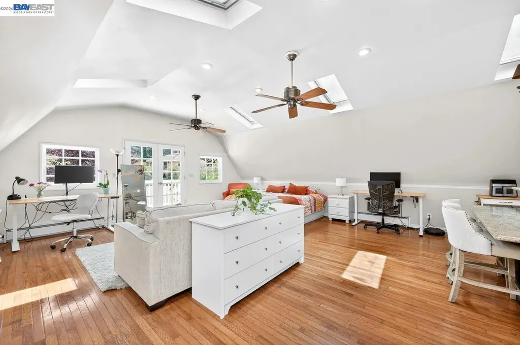 35655 Palomares Road Castro Valley CA 94552