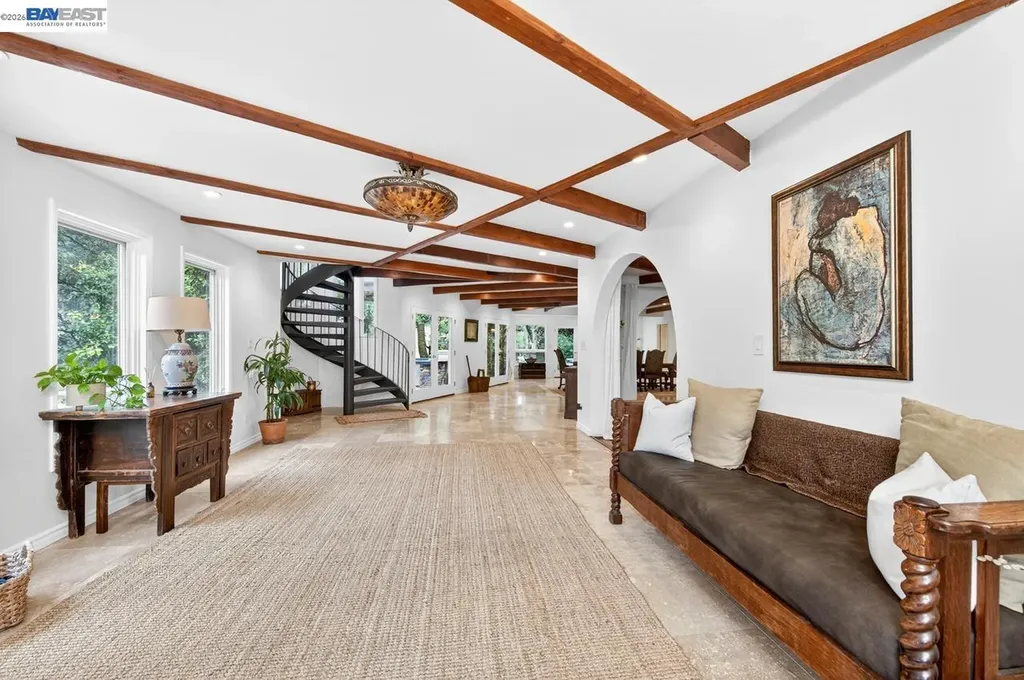 35655 Palomares Road Castro Valley CA 94552