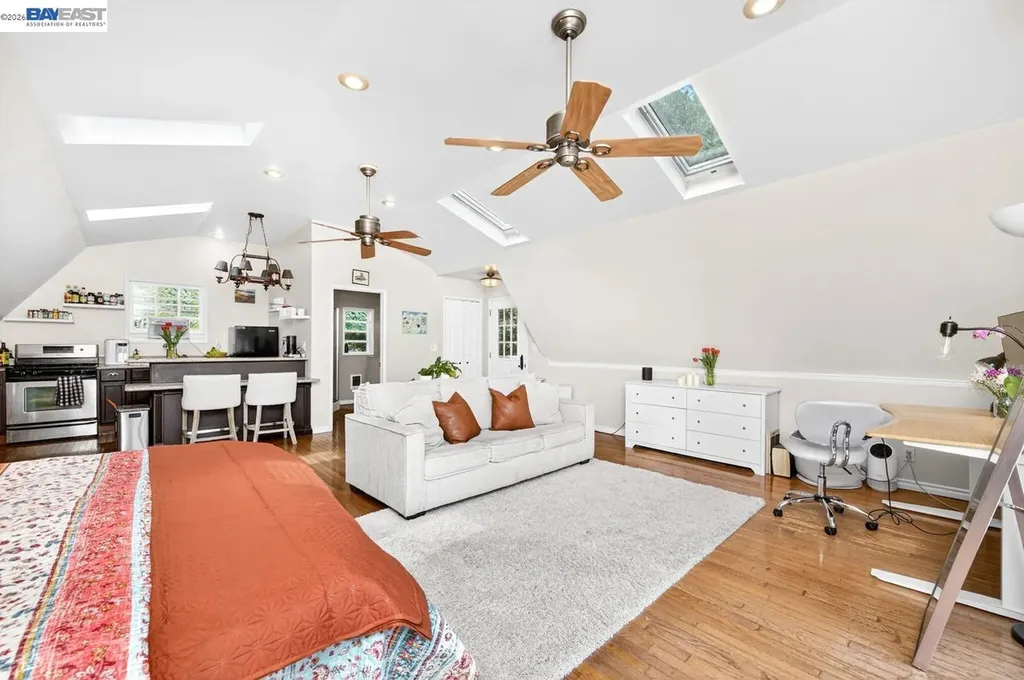 35655 Palomares Road Castro Valley CA 94552