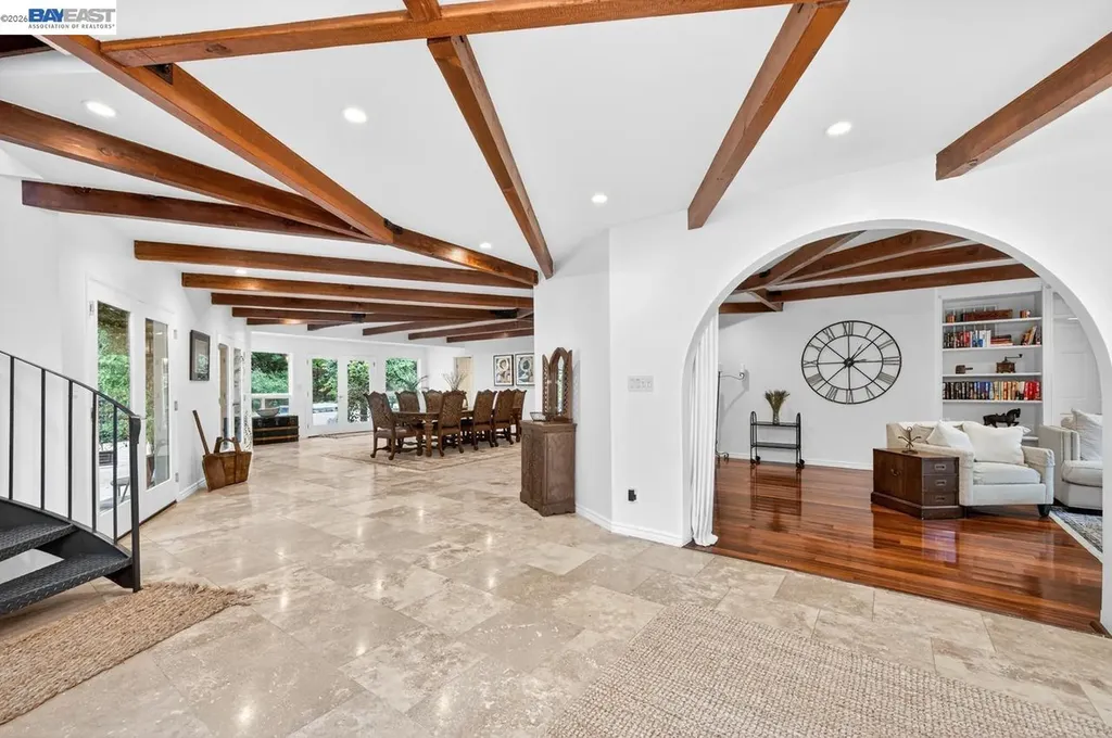 35655 Palomares Road Castro Valley CA 94552