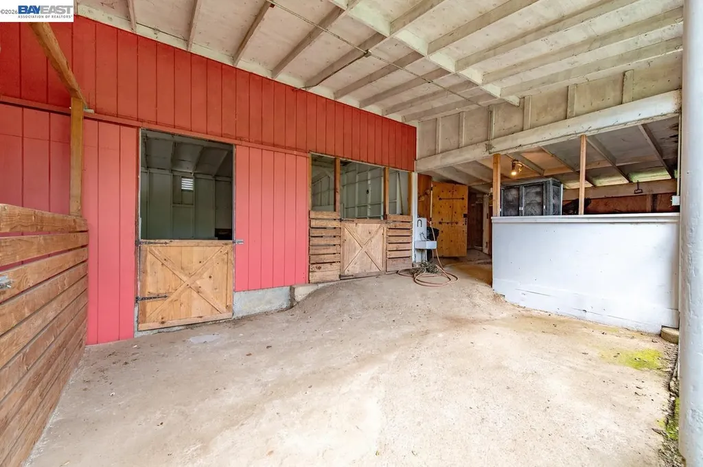 35655 Palomares Road Castro Valley CA 94552