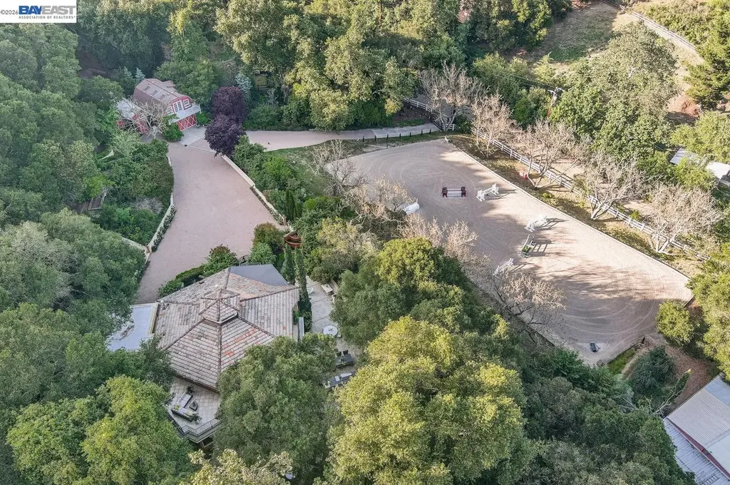 35655 Palomares Road Castro Valley CA 94552