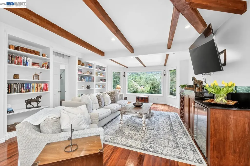 35655 Palomares Road Castro Valley CA 94552