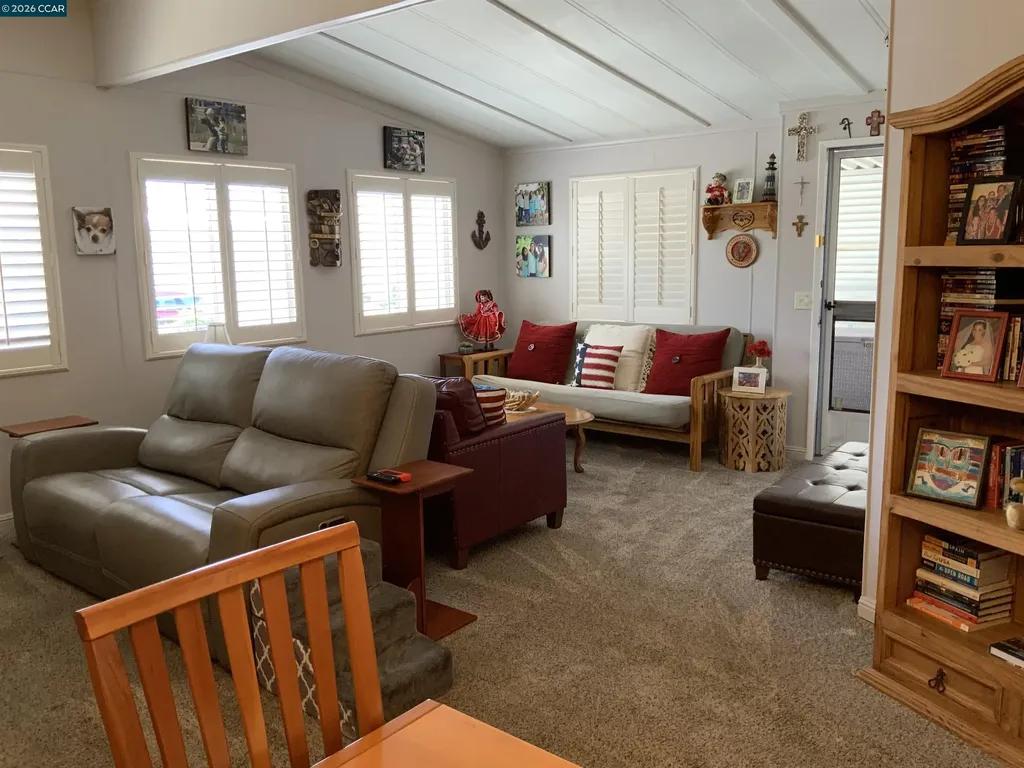 238 Aloha Pittsburg CA 94565