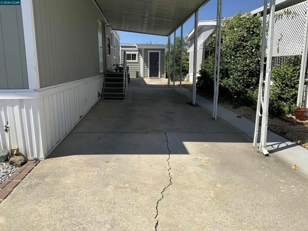 238 Aloha Pittsburg CA 94565