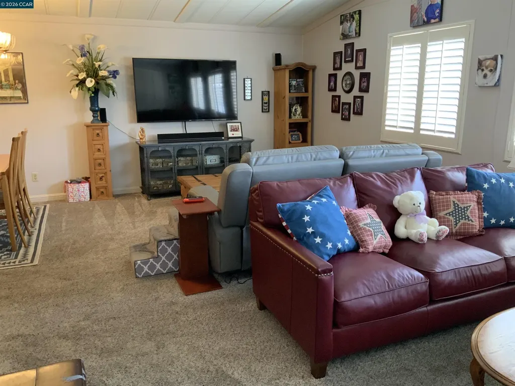 238 Aloha Pittsburg CA 94565