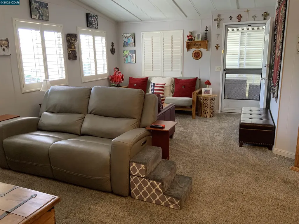 238 Aloha Pittsburg CA 94565