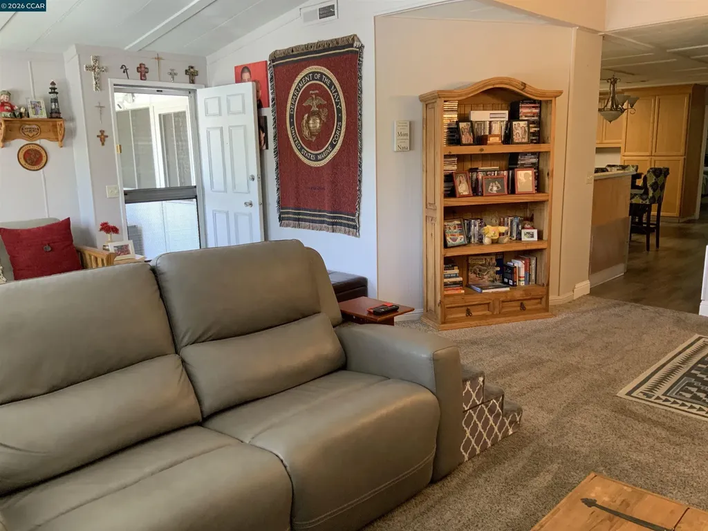 238 Aloha Pittsburg CA 94565