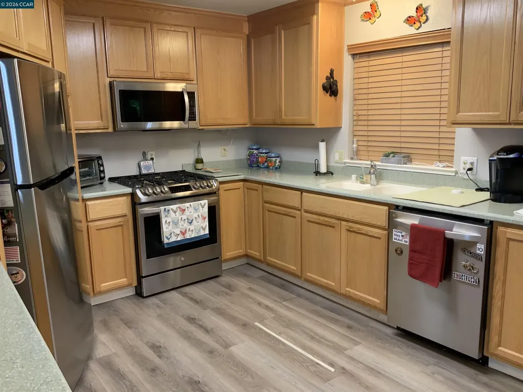 238 Aloha Pittsburg CA 94565