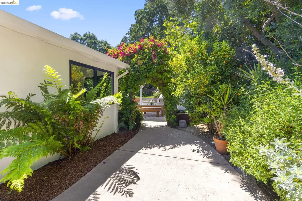 447 Cumberland Drive Pleasant Hill CA 94523