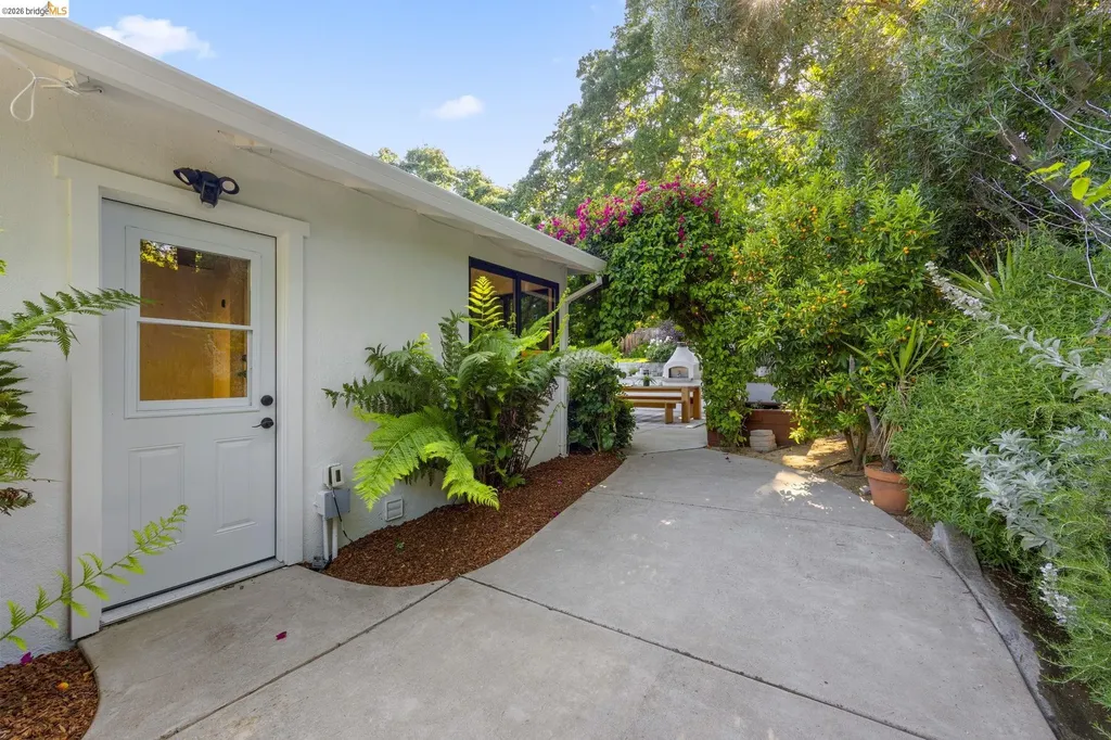 447 Cumberland Drive Pleasant Hill CA 94523