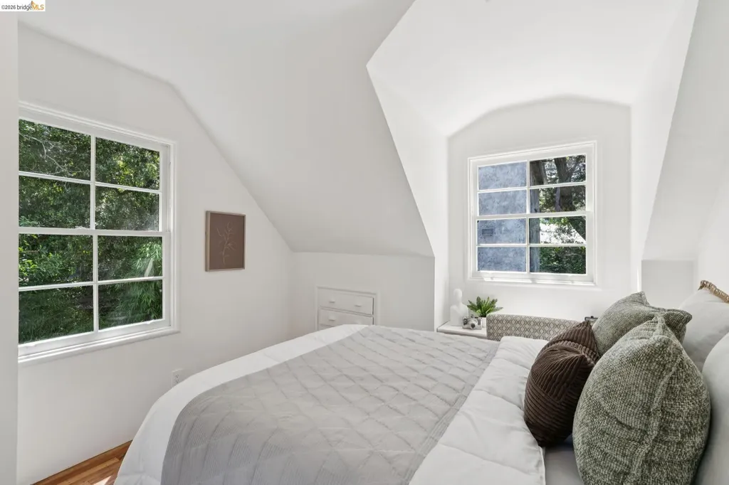 451 Taurus Avenue Oakland CA 94611