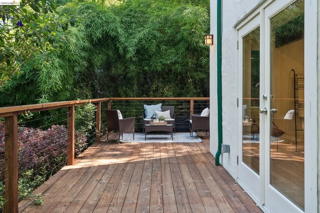451 Taurus Avenue Oakland CA 94611
