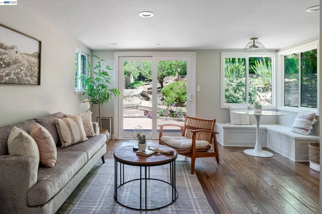 3488 Brookdale Boulevard Castro Valley CA 94546