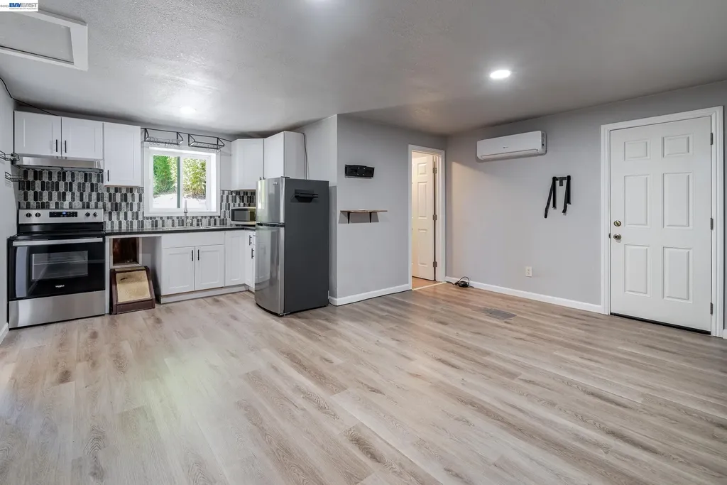 3488 Brookdale Boulevard Castro Valley CA 94546