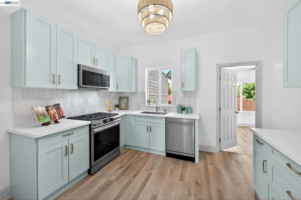 1414 Shafter Avenue San Francisco CA 94124