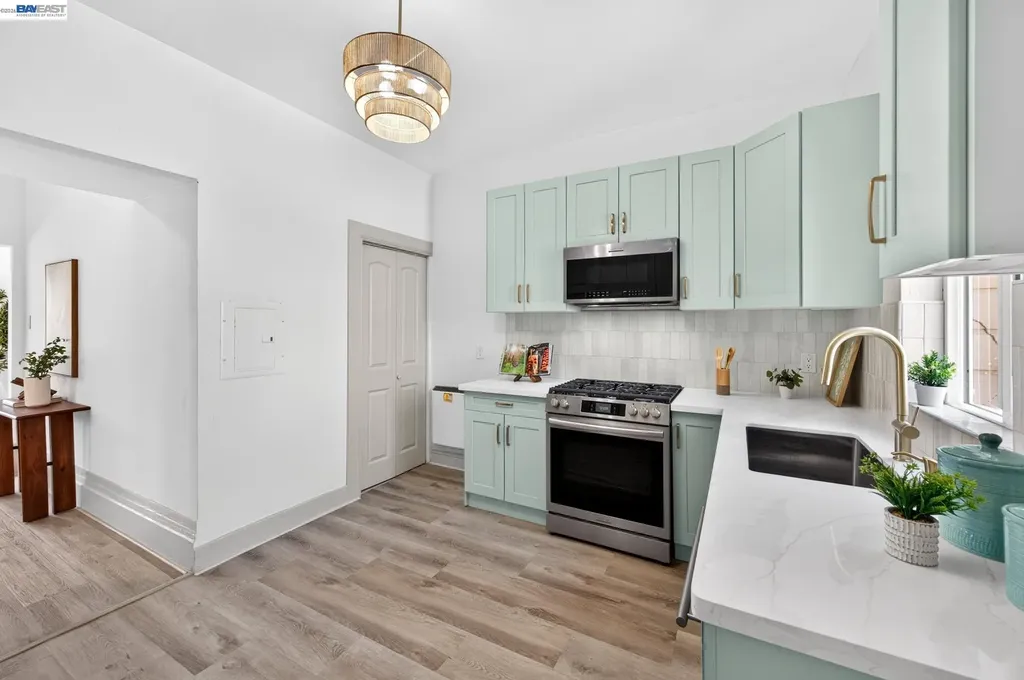 1414 Shafter Avenue San Francisco CA 94124