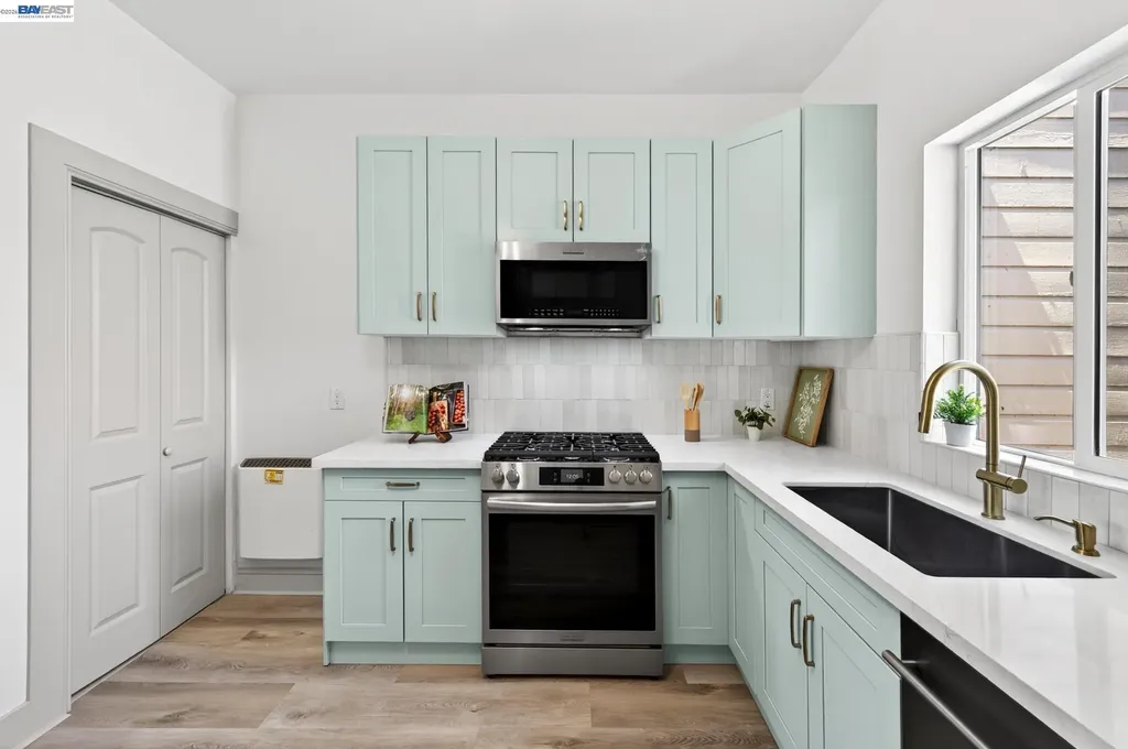 1414 Shafter Avenue San Francisco CA 94124