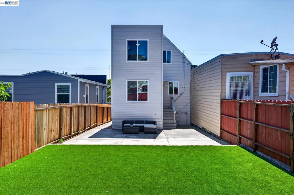 1414 Shafter Avenue San Francisco CA 94124