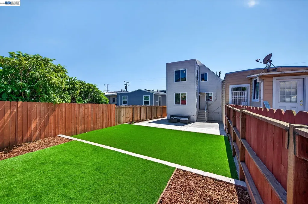 1414 Shafter Avenue San Francisco CA 94124