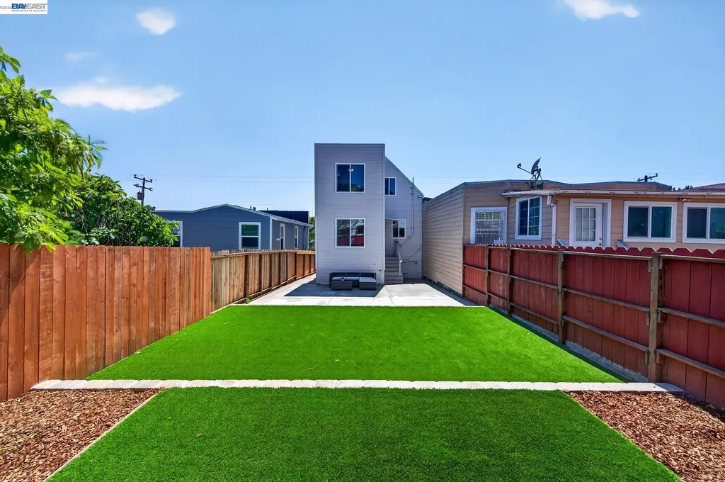 1414 Shafter Avenue San Francisco CA 94124