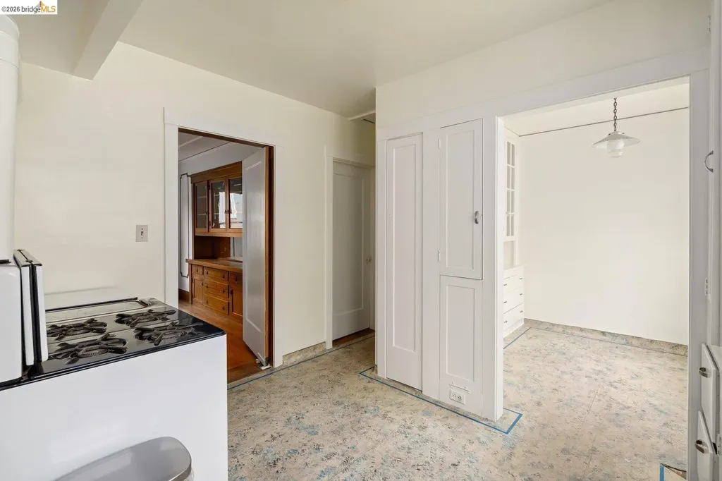 546 North Street Oakland CA 94609