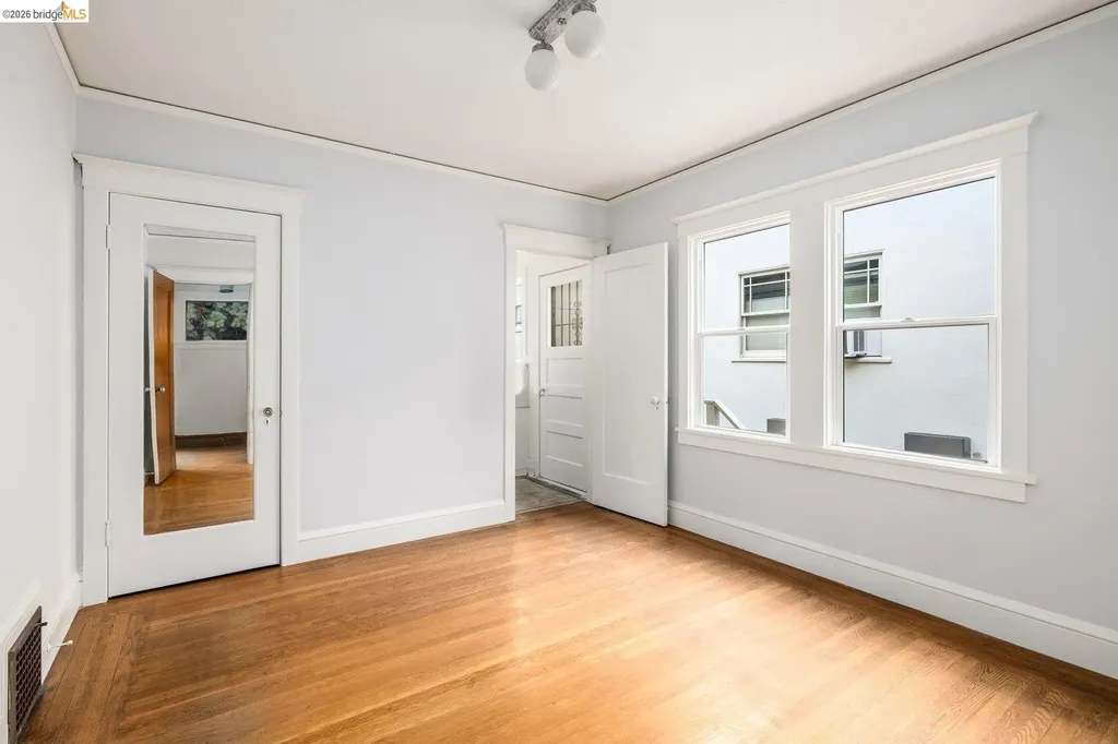 546 North Street Oakland CA 94609