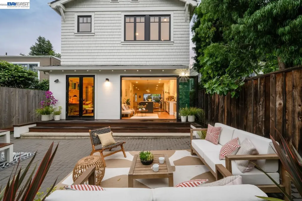 82 Montell Street Oakland CA 94611