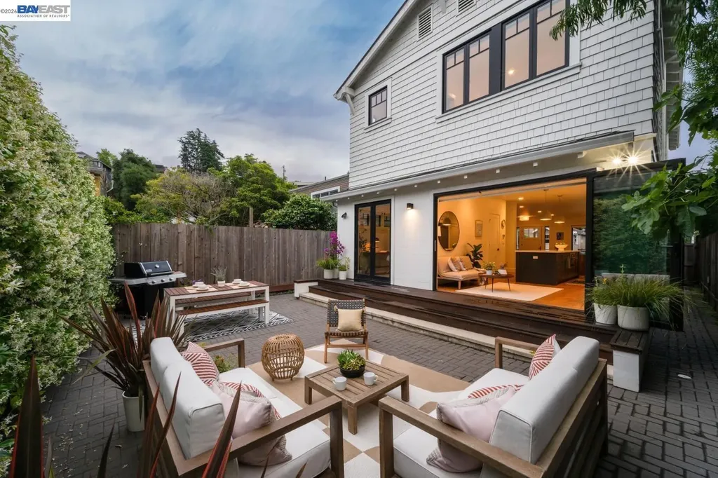 82 Montell Street Oakland CA 94611