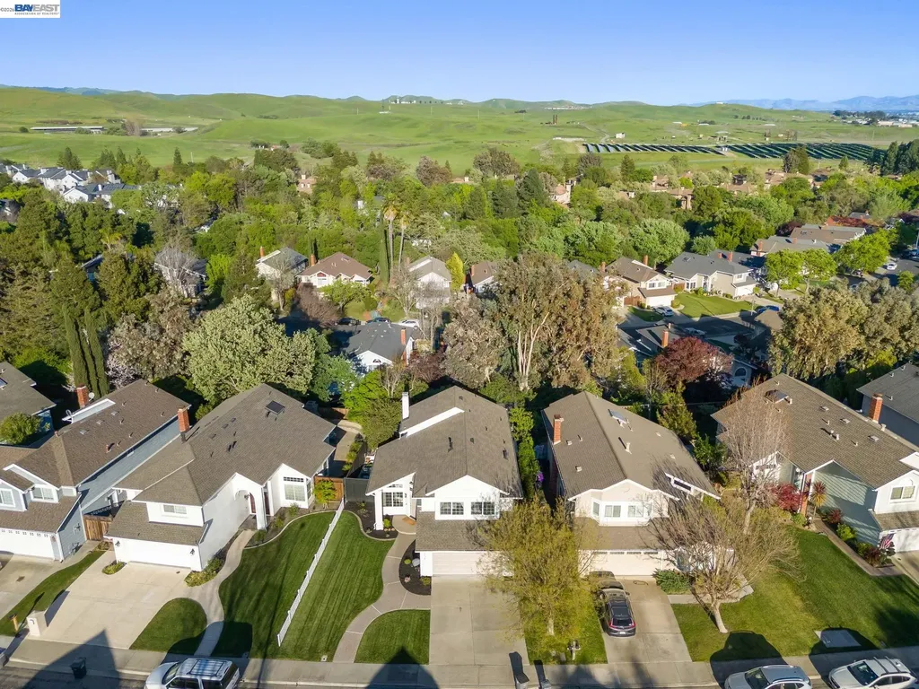 7921 Crossridge Drive Dublin CA 94568