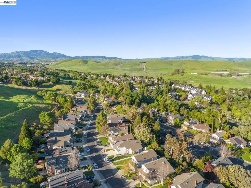 7921 Crossridge Drive Dublin CA 94568