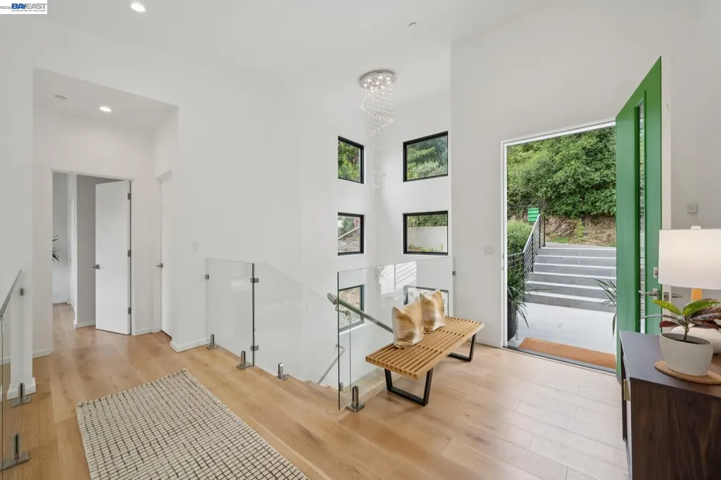 6874 Buckingham Boulevard Berkeley CA 94705