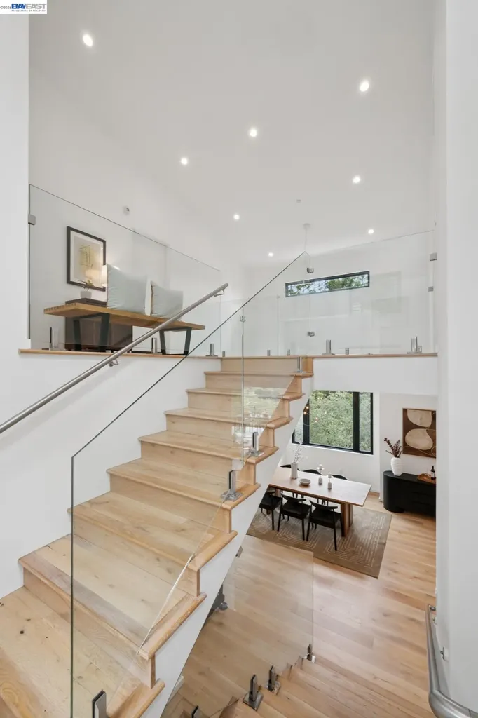 6874 Buckingham Boulevard Berkeley CA 94705