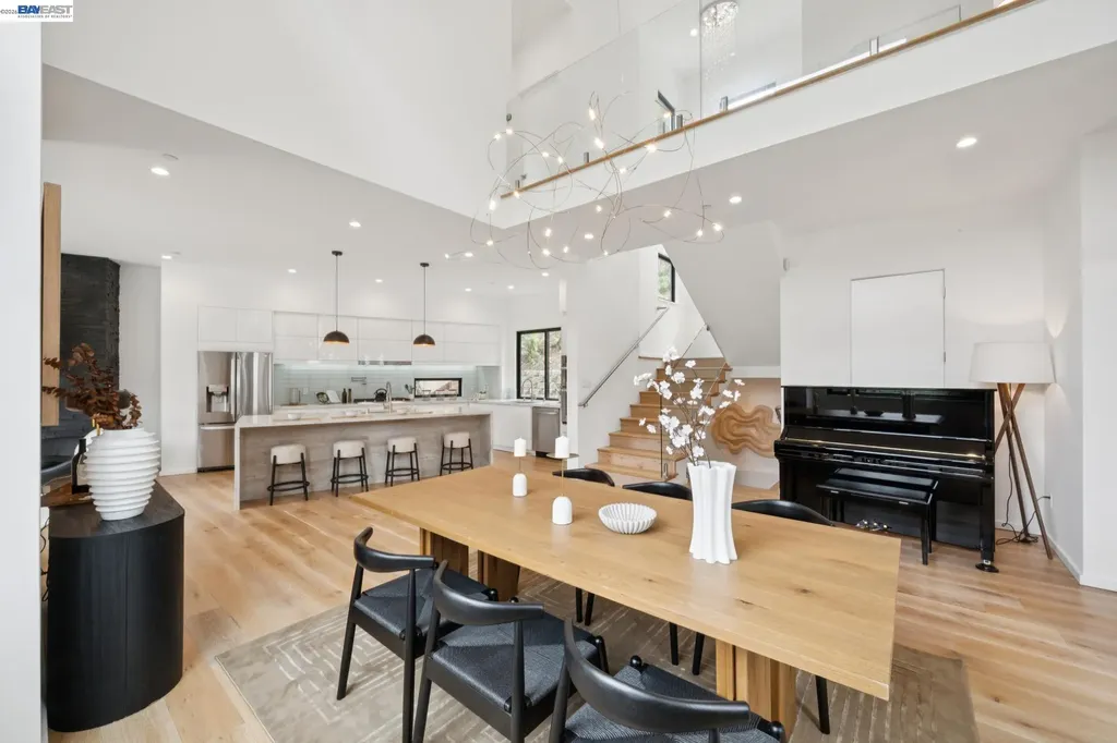 6874 Buckingham Boulevard Berkeley CA 94705