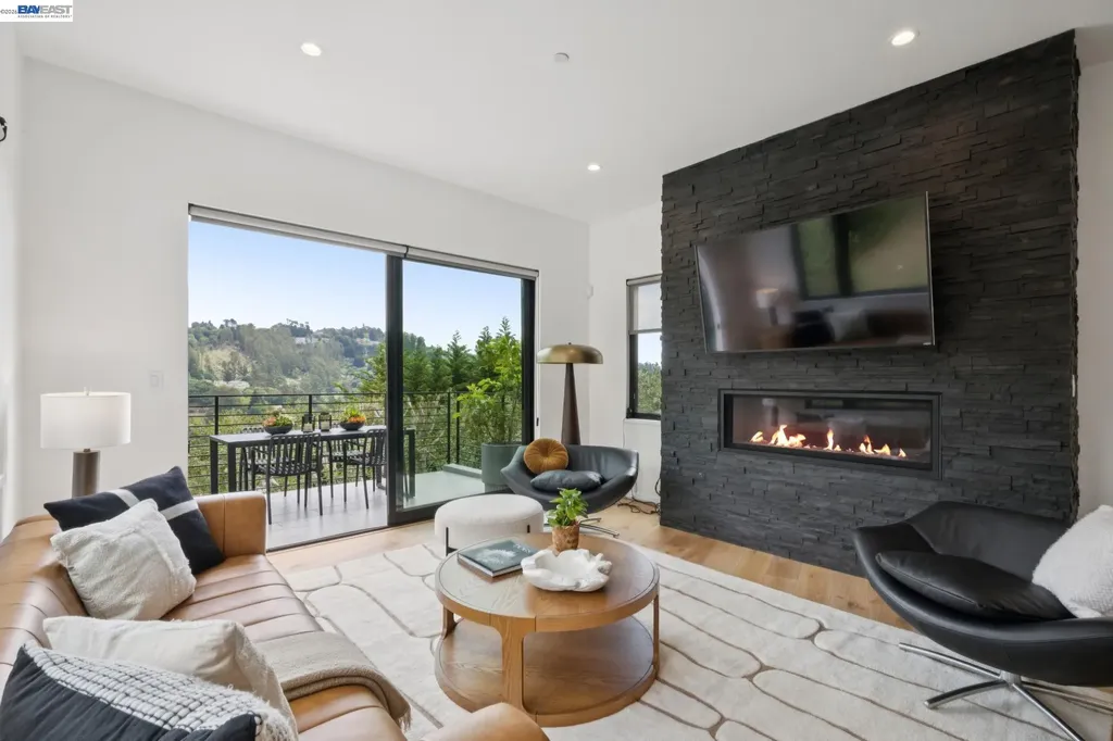 6874 Buckingham Boulevard Berkeley CA 94705