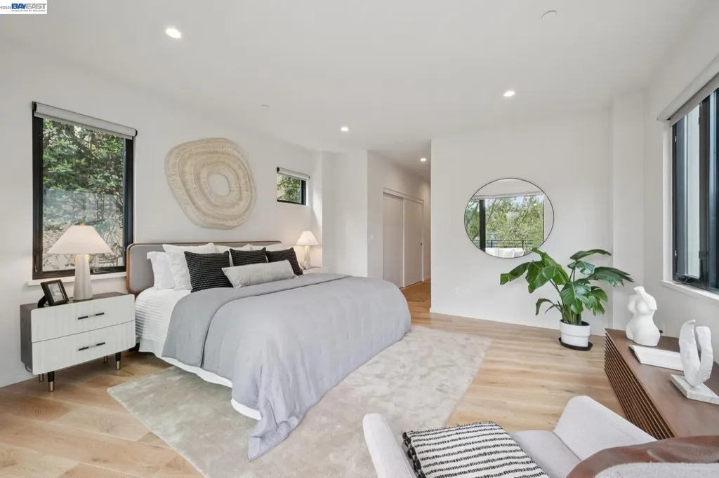 6874 Buckingham Boulevard Berkeley CA 94705