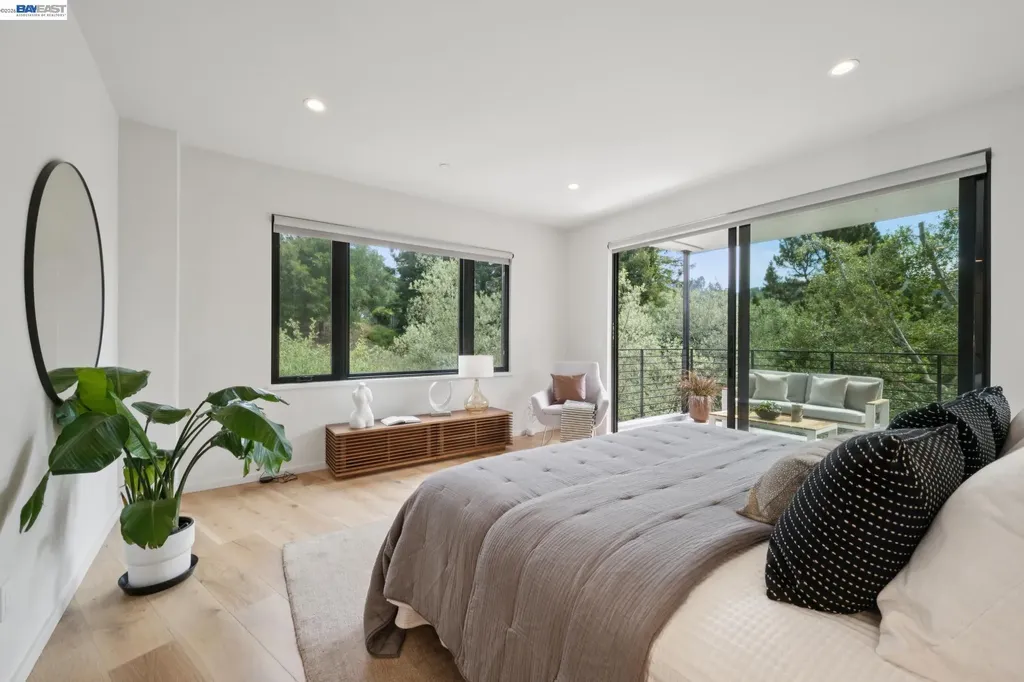 6874 Buckingham Boulevard Berkeley CA 94705
