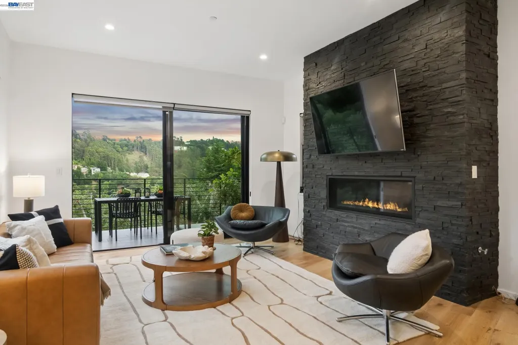 6874 Buckingham Boulevard Berkeley CA 94705