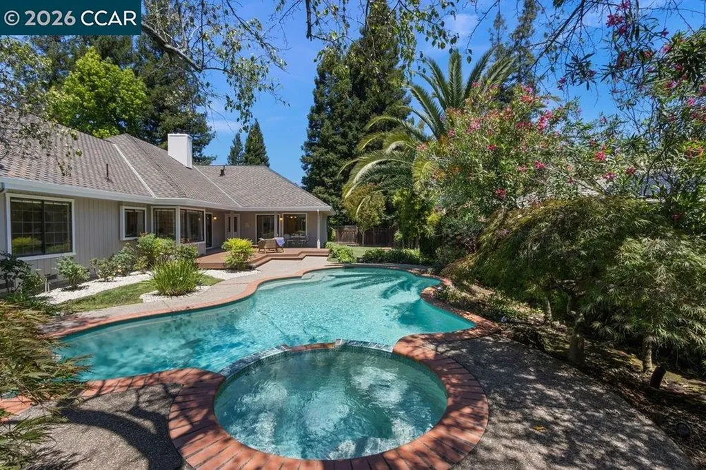 306 Maverick Court Lafayette CA 94549