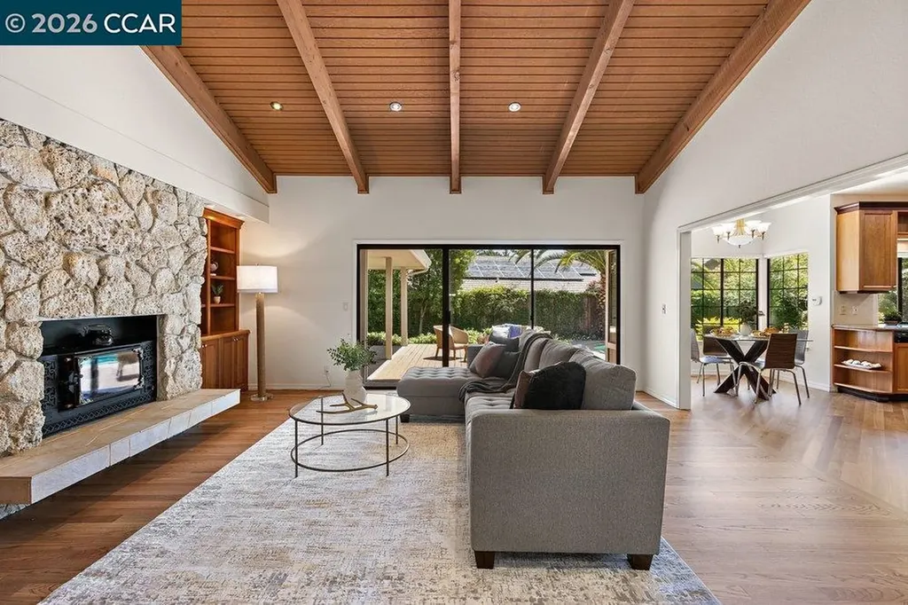 306 Maverick Court Lafayette CA 94549