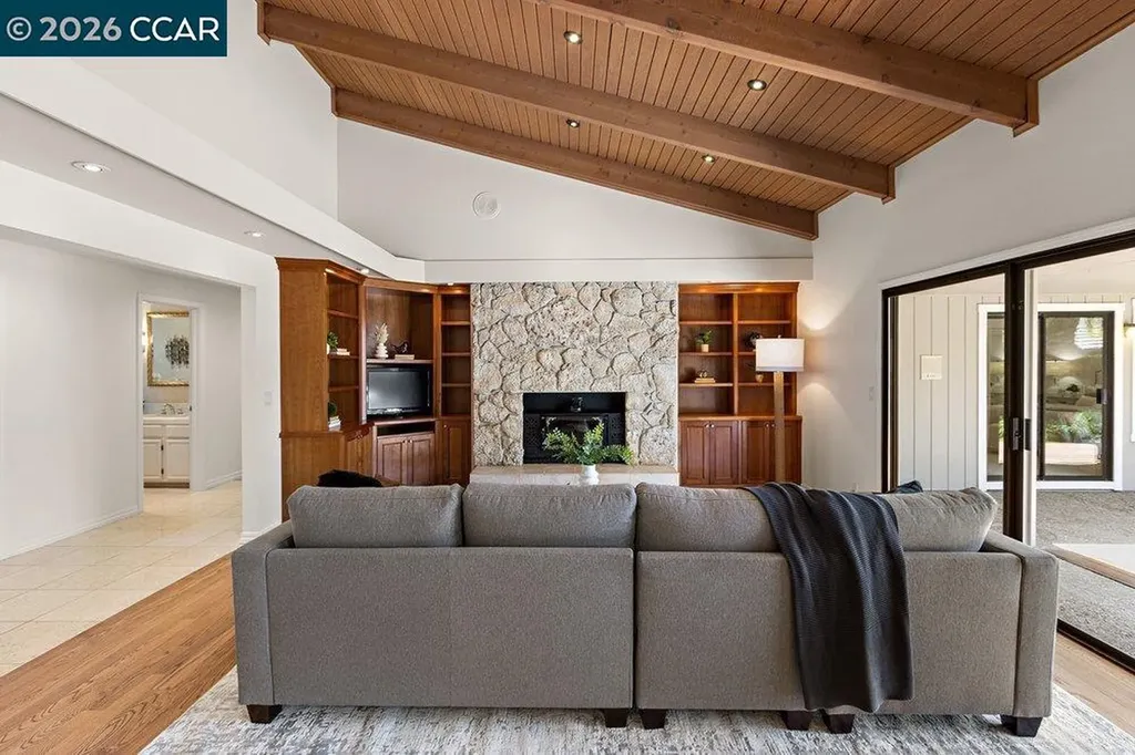 306 Maverick Court Lafayette CA 94549