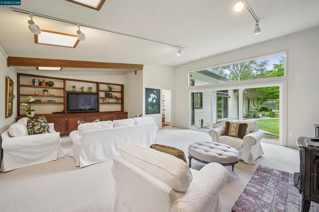 3814 Happy Valley Road Lafayette CA 94549