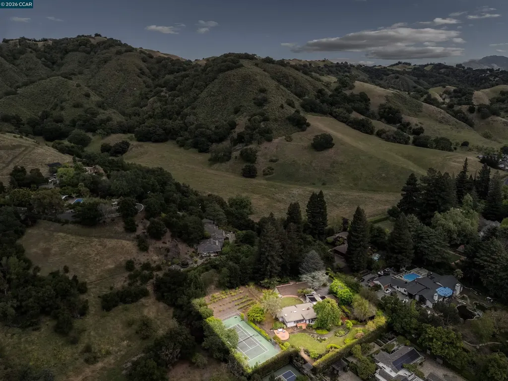3814 Happy Valley Road Lafayette CA 94549