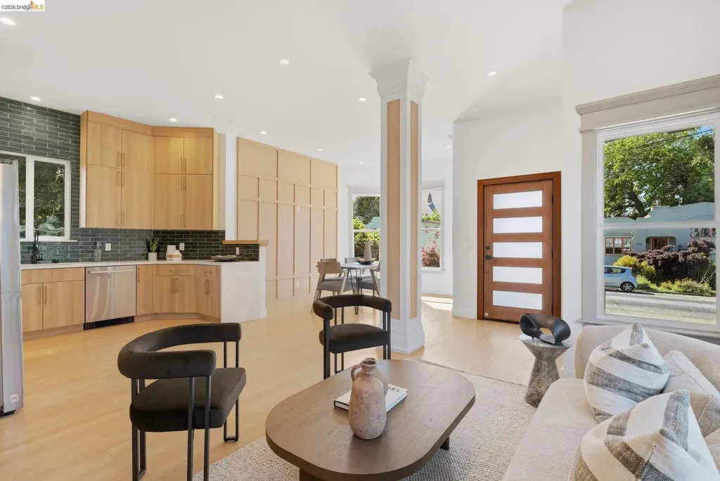 1712 Schiller Street Alameda CA 94501