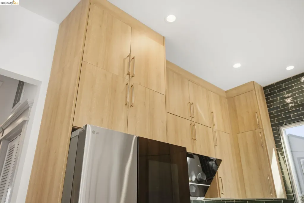 1712 Schiller Street Alameda CA 94501