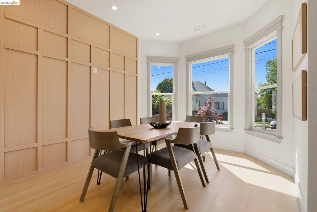 1712 Schiller Street Alameda CA 94501