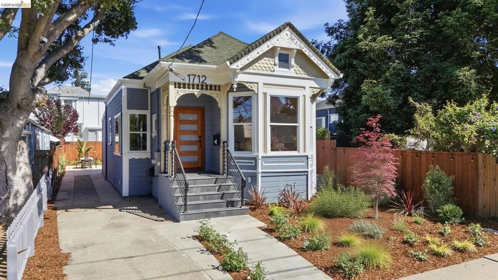 1712 Schiller Street Alameda CA 94501