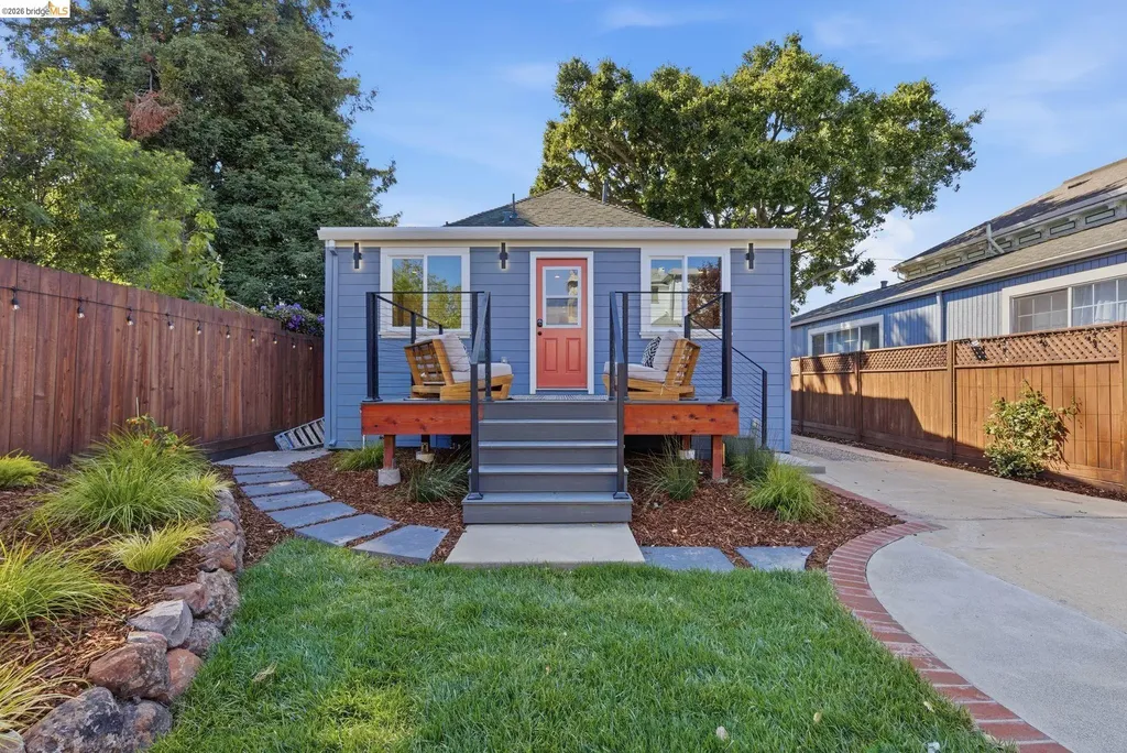 1712 Schiller Street Alameda CA 94501