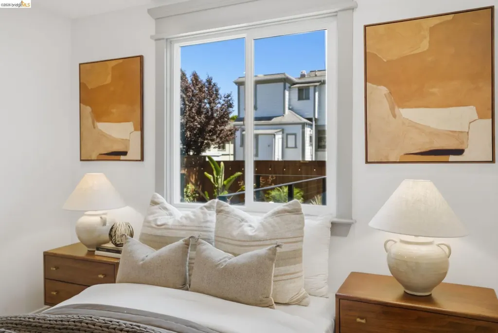 1712 Schiller Street Alameda CA 94501