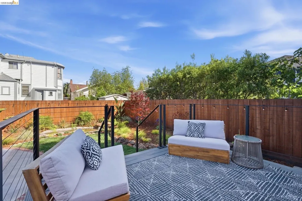 1712 Schiller Street Alameda CA 94501